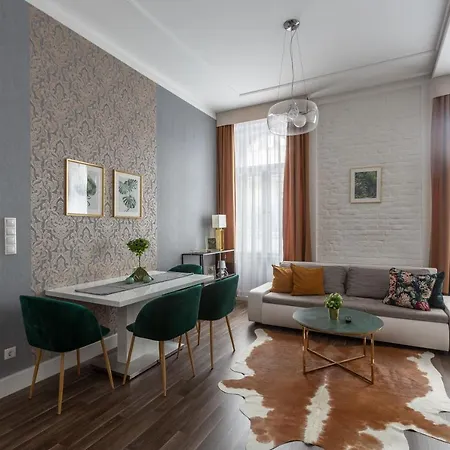Apartment Vintage Downtown By Izabell *