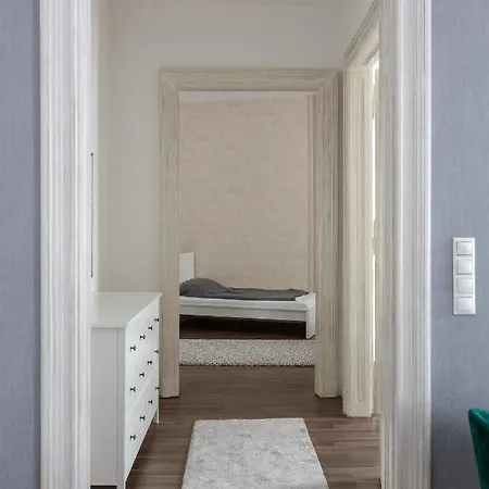 Apartment Vintage Downtown By Izabell